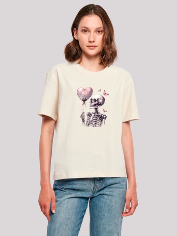 T-shirt 'Skelett hält Herzballon' F4NT4STIC en beige : devant