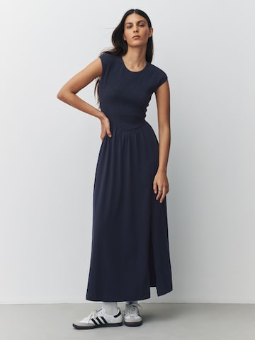 Next Платье в Синий: спереди