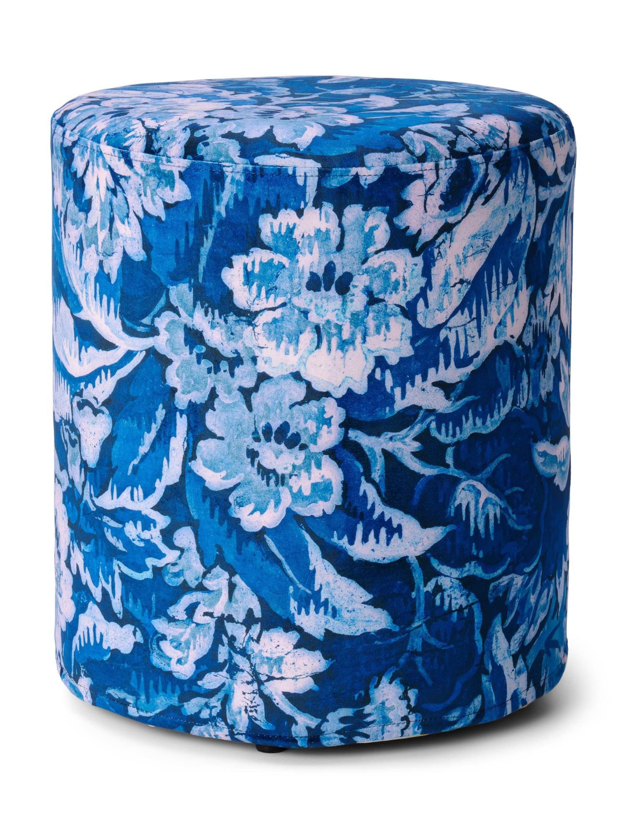 ESSENZA Pouf 'Yfke' in Blau: Vorderseite