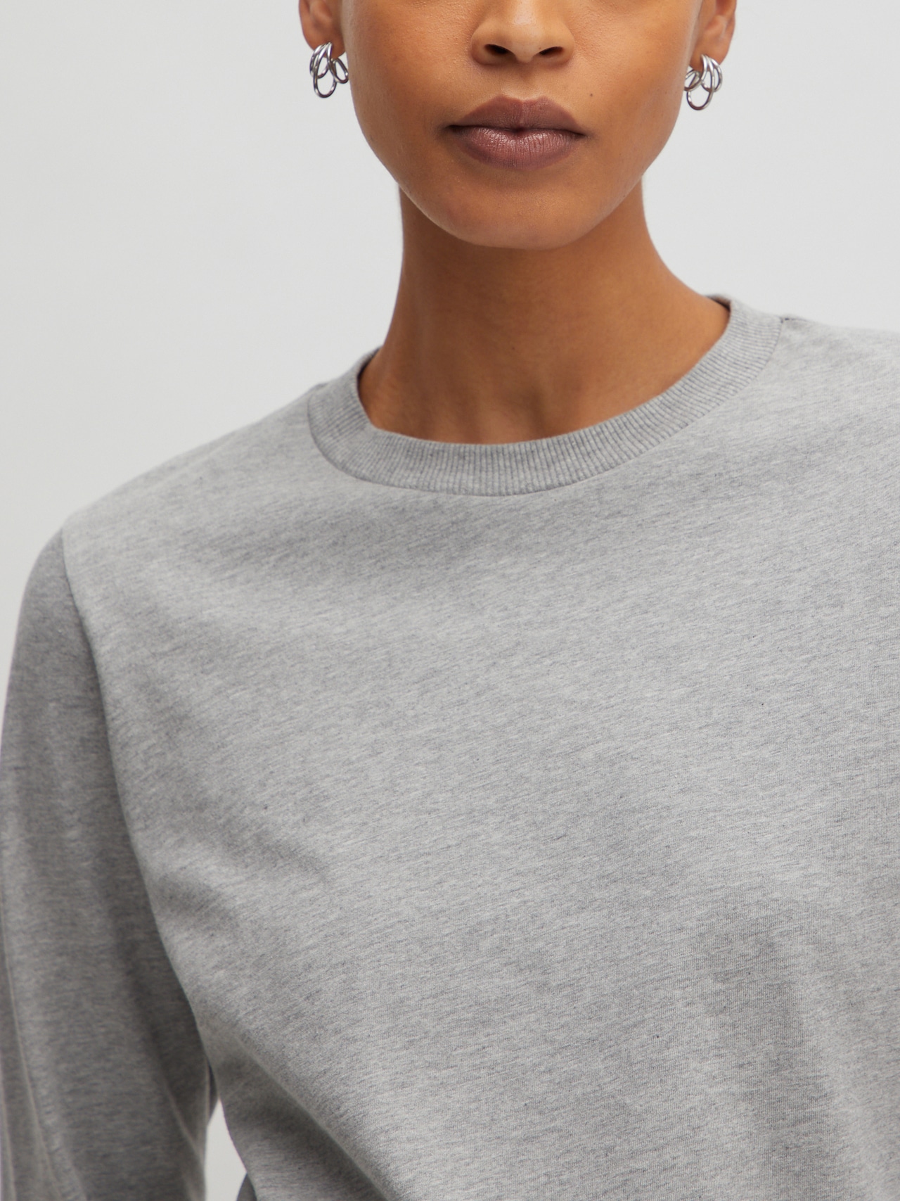 EDITED Shirts 'Nylah' grå