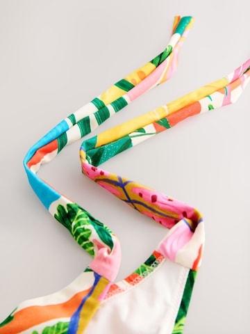 balta Next Bikinio kelnaitės