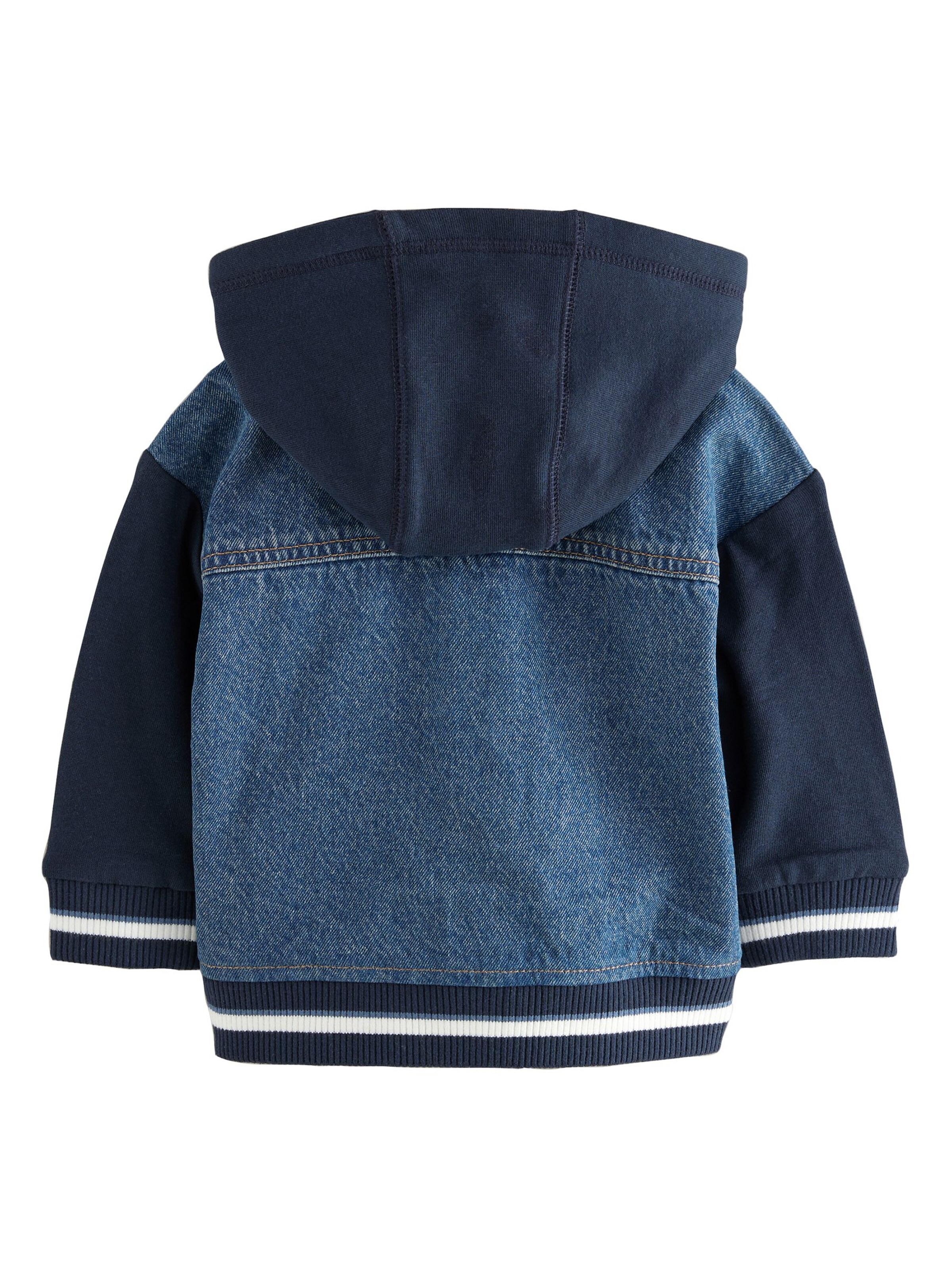 zils Next Starpsezonu jaka