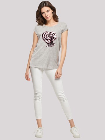 T-shirt 'Süße Süßigkeiten Herzform Liebe' F4NT4STIC en gris