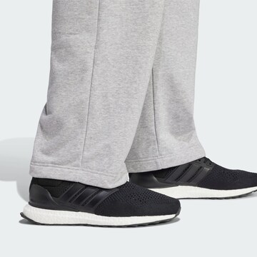 ADIDAS SPORTSWEARLoosefit Sportske hlače 'Essentials' - siva boja
