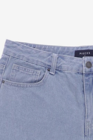 PIECES Shorts in XL in Blue