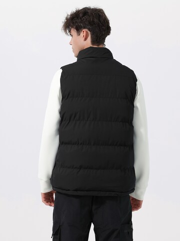 Youthup Vest in Black