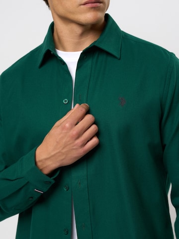U.S. POLO ASSN. Regular Fit Paita 'Ragn' värissä vihreä