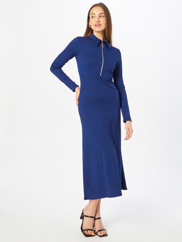 Robe Warehouse en bleu : devant