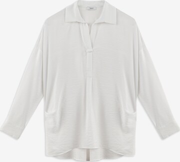 Twist Blouse in White: front