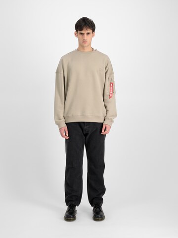 ALPHA INDUSTRIES Sweatshirt i beige