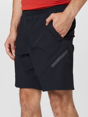 UNDER ARMOUR Regular Sportshorts 'Unstoppable' in Schwarz