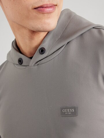 GUESS Sweatshirt in Grey