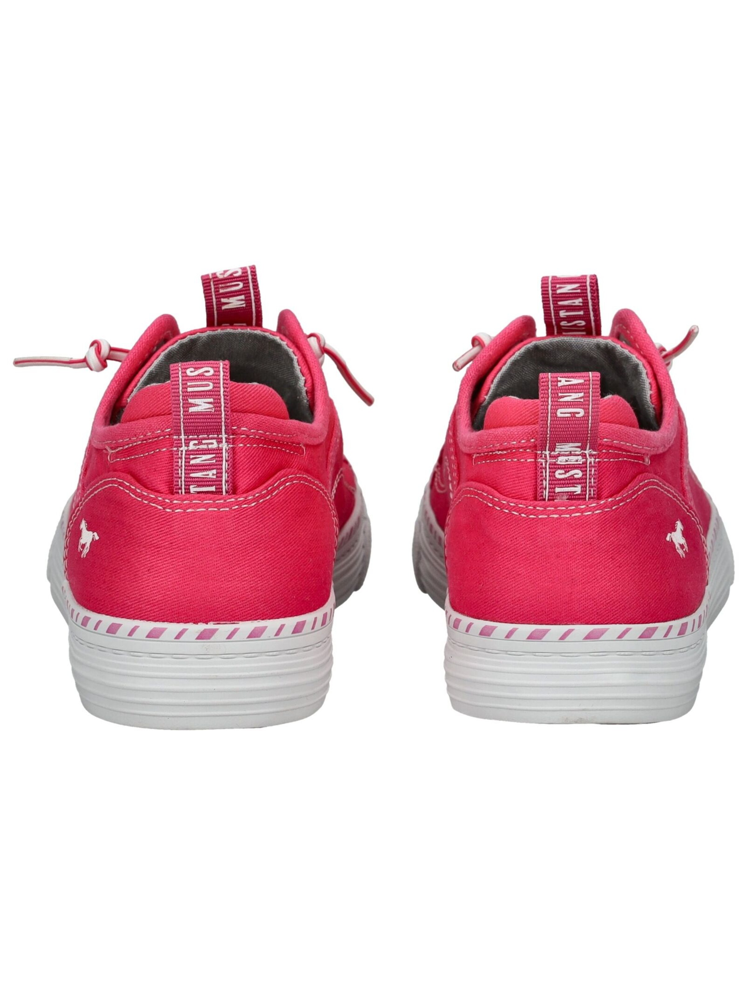 Baskets basses MUSTANG en rose
