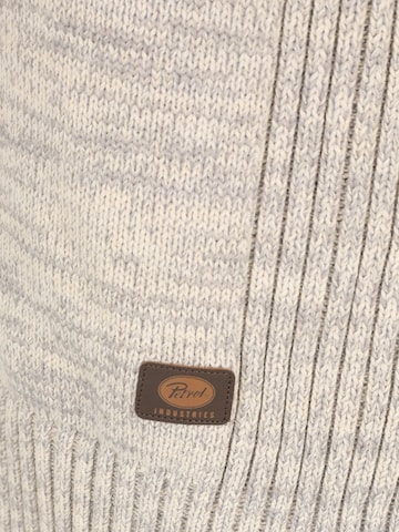 Pullover di Petrol Industries in beige