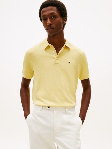 Pull-over 'ESSENTIAL' TOMMY HILFIGER en jaune : devant
