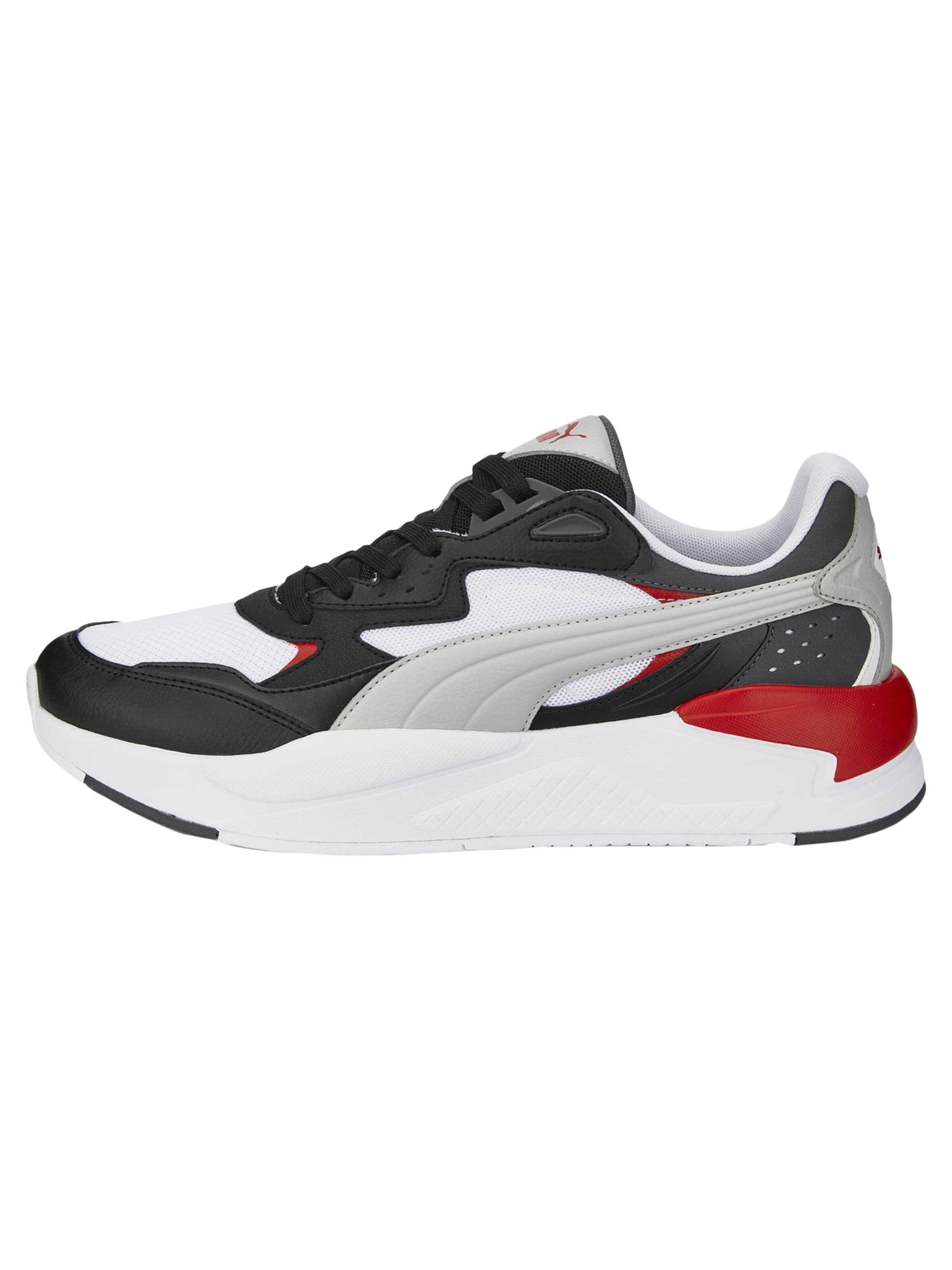 PUMA Buty sportowe sznurowane w kolorze czarny: przód