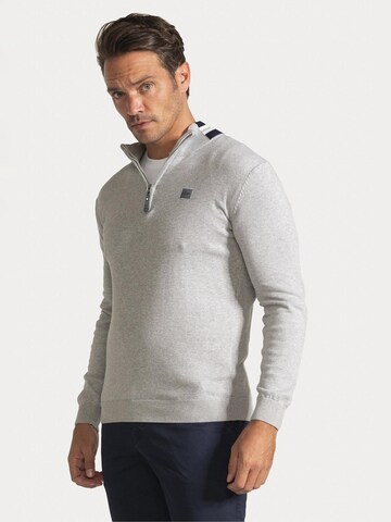 Pull-over Jacey Quinn en gris