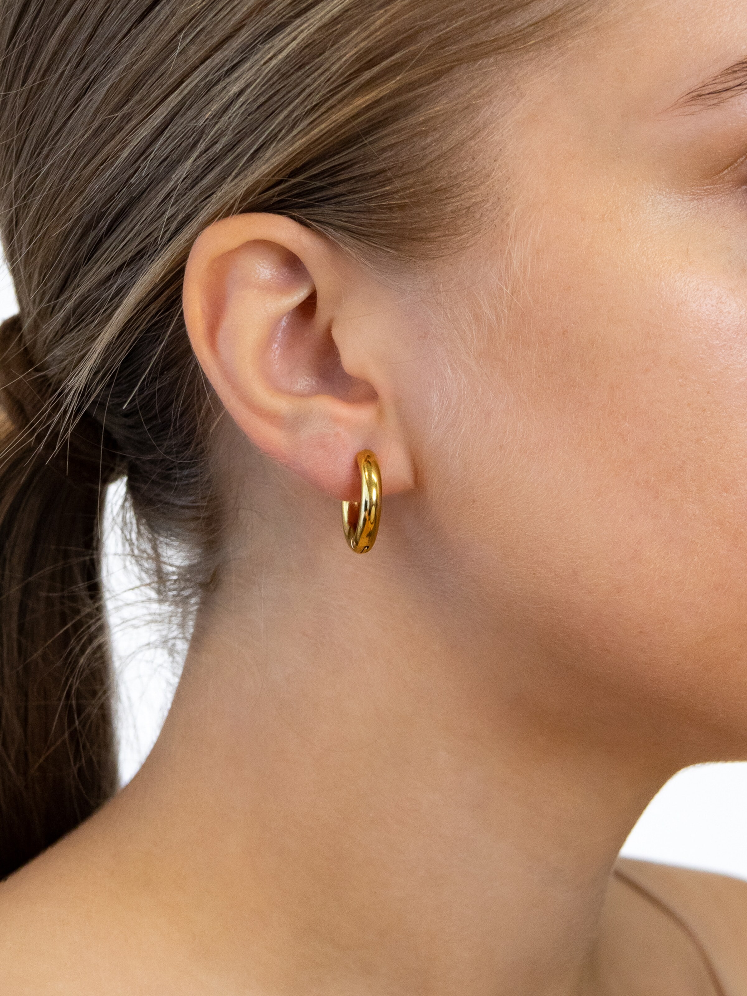 Fräulein Wunder - Pendientes 'Creolen Chunky Edelstahl' en oro: frente