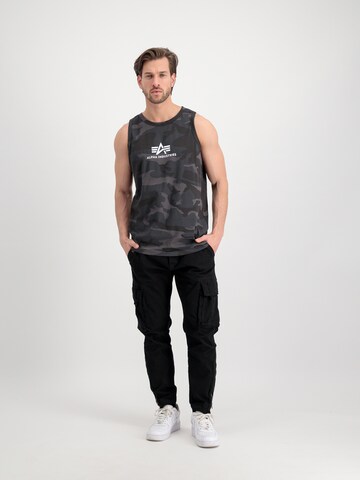 Maglietta di ALPHA INDUSTRIES in nero