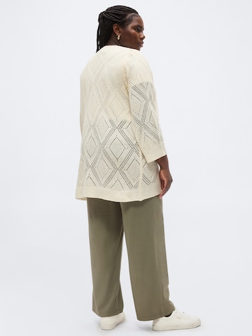 ONLY Carmakoma Neuletakki 'CARPAMELA' värissä beige