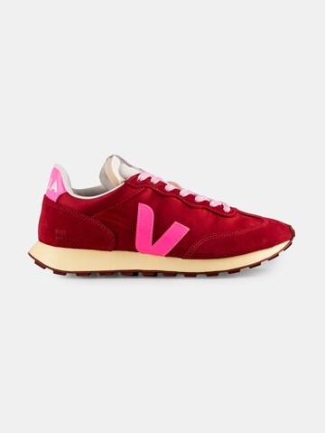 Veja Sneakers 'Rio Branco II' in Red
