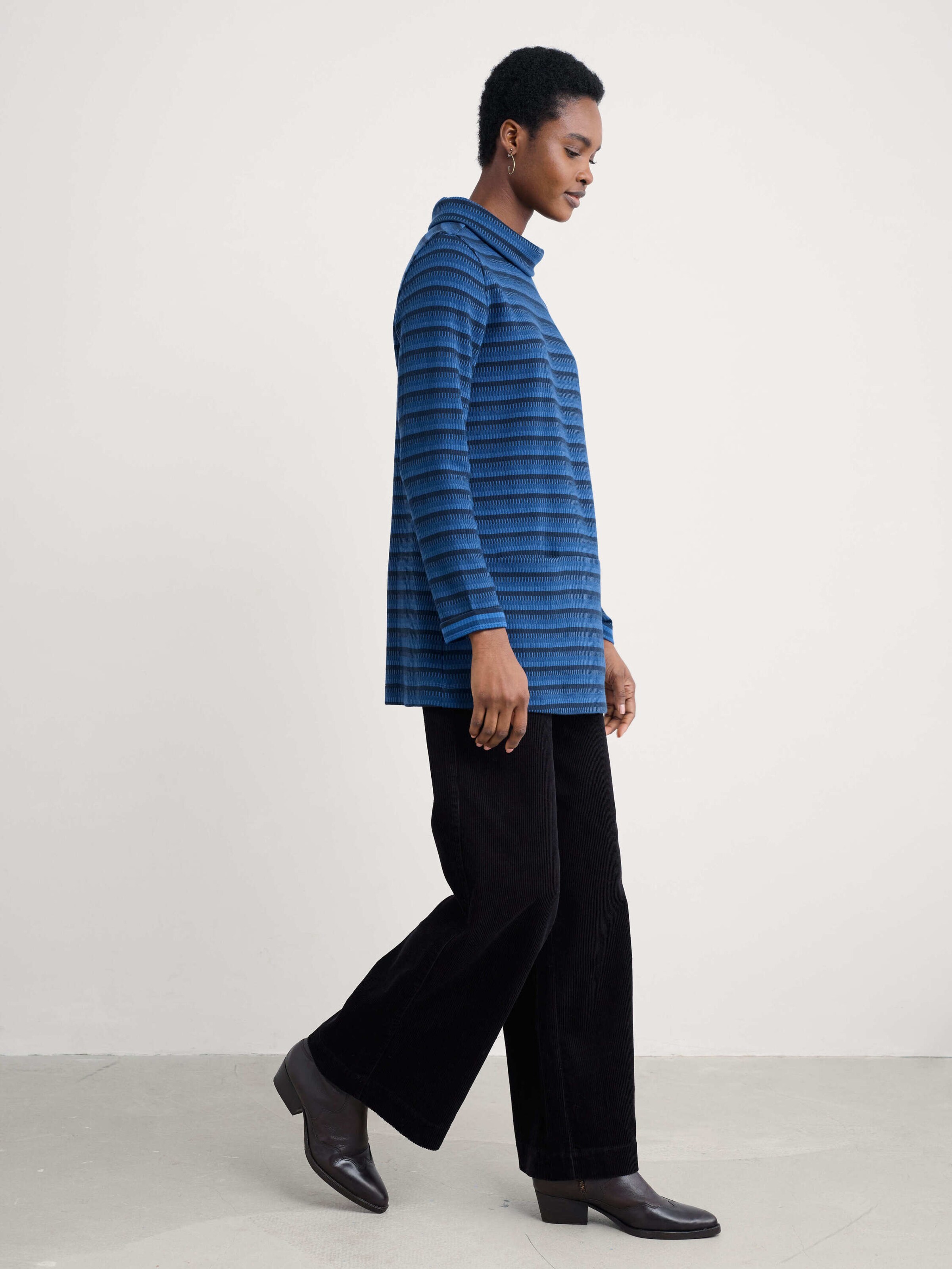 Seasalt Cornwall Collegepaita värissä sininen