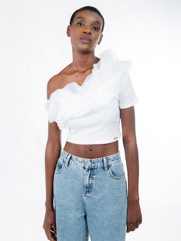 Haut Influencer en blanc