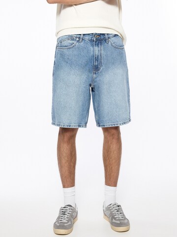Pull&Bear Loosefit Jeans in Blauw: voorkant