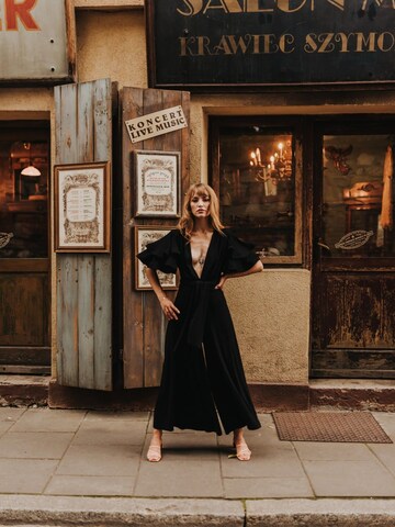 Madnezz House Jumpsuit 'Selma' in Schwarz