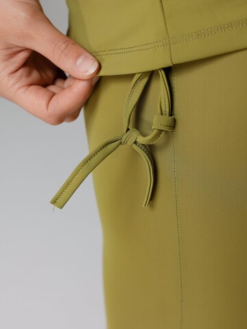 SIYA Swimwear High neck Badeanzug 'South - Covered'‌‌‌‌‌‌‌ in Grün