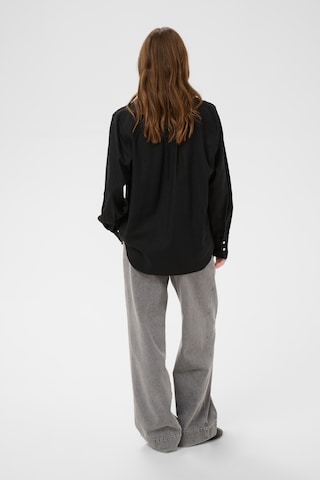 SOAKED IN LUXURY Blouse 'Aria' in Zwart