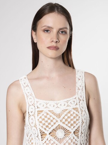 Robe Influencer en blanc