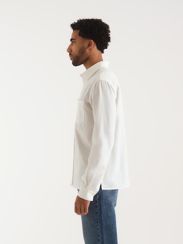 ABOUT YOU x Kevin Trapp Regular fit Button Up Shirt 'Mattis' in White