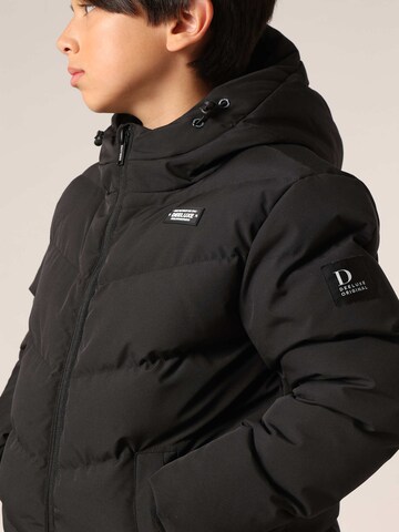Veste mi-saison 'Interest' Deeluxe en noir