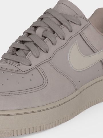 Nike Sportswear Ниски маратонки 'Air Force 1 Retro Premium' в сиво