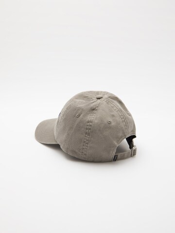 Pull&Bear Cap in Grau