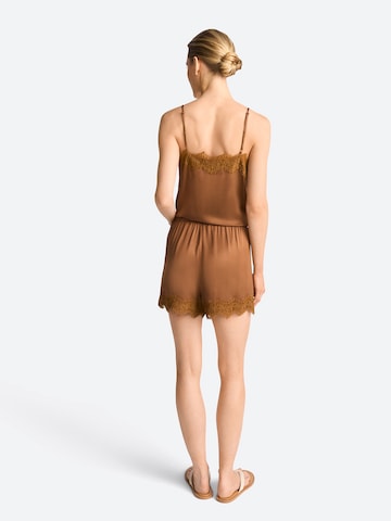 Rich & Royal Regular Shorts in Braun