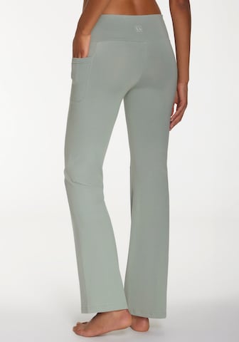 Loosefit Pantalon de sport LASCANA ACTIVE en vert