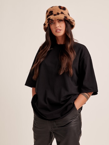 ABOUT YOU x Antonia Shirt 'Malin' in Zwart: voorkant