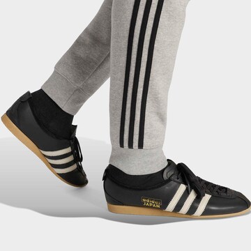 ADIDAS ORIGINALS Tapered Pants in Grey