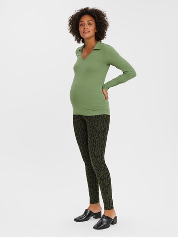 Vero Moda Maternity قميص 'MELLI' بلون أخضر