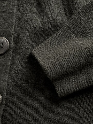 The Set Strickjacke in Grün