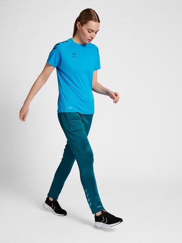 Hummel Slimfit Sporthose in Blau