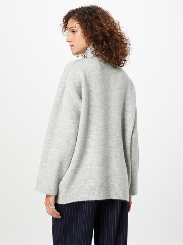 Pullover 'Tia' di ABOUT YOU in grigio