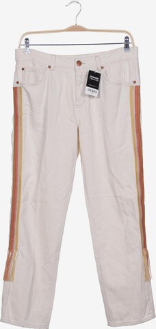 Closed Jeans in 31 in White: front