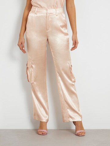 GUESS Loose fit Cargo Pants in Pink