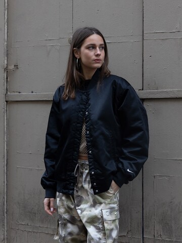 Nike Sportswear Конический (Tapered) Брюки-карго в Коричневый