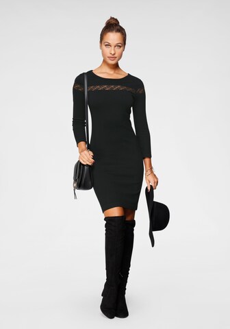 LAURA SCOTT Dress in Black: front