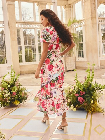Robe love & roses en rose