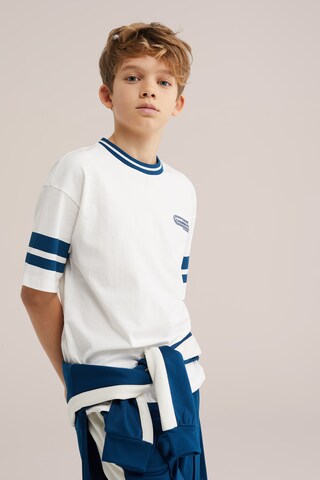 WE Fashion Paita värissä valkoinen: etupuoli